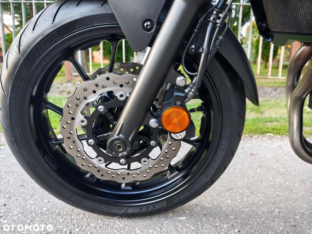 Yamaha MT - 6