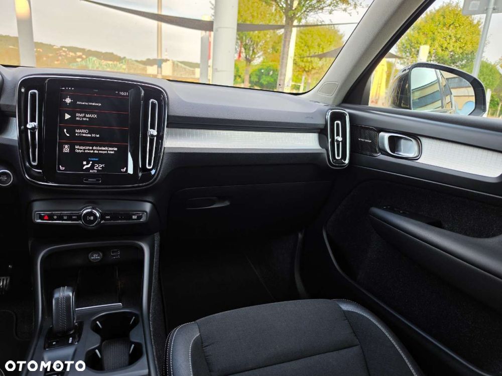 Volvo XC 40 - 31