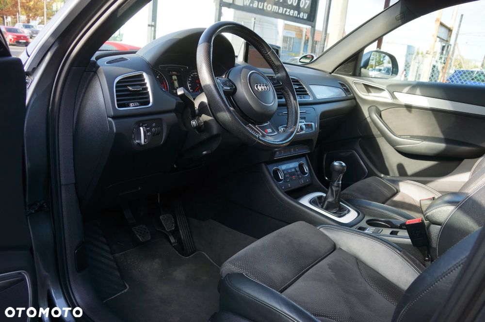 Audi Q3 - 22