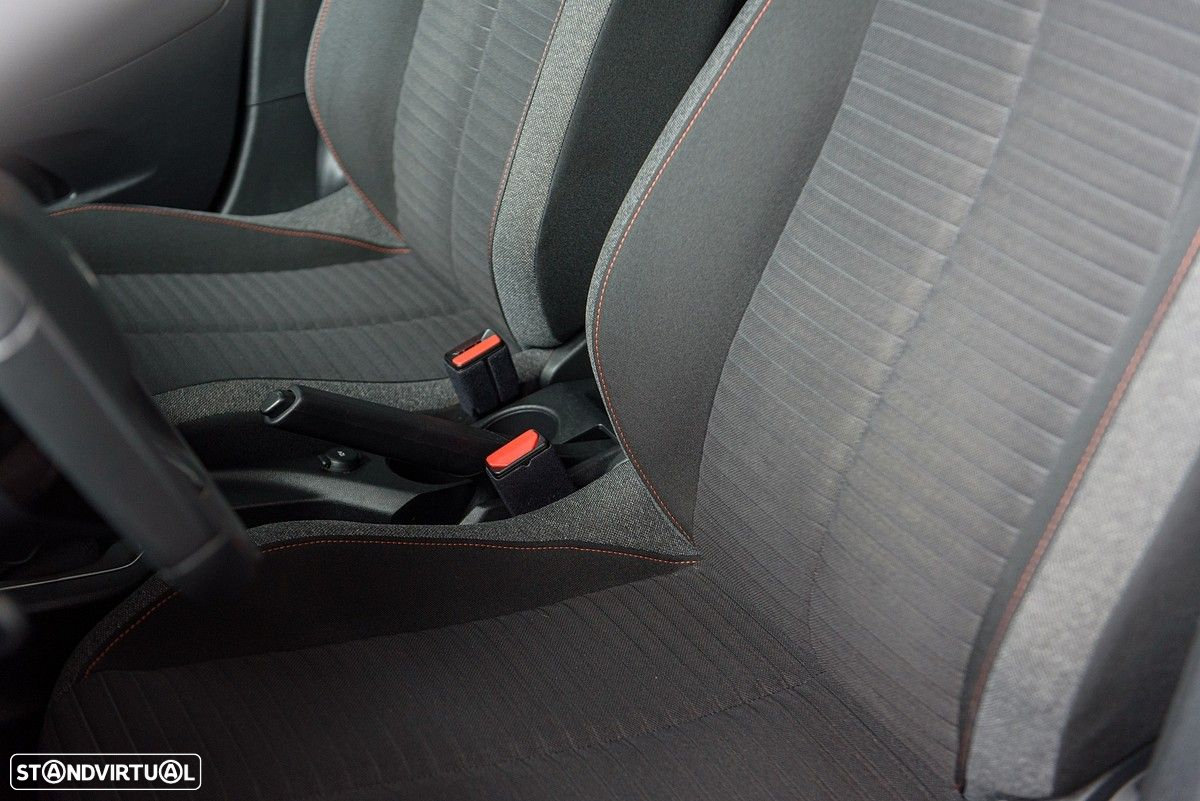 Peugeot 208 1.2 PureTech Active Pack - 33