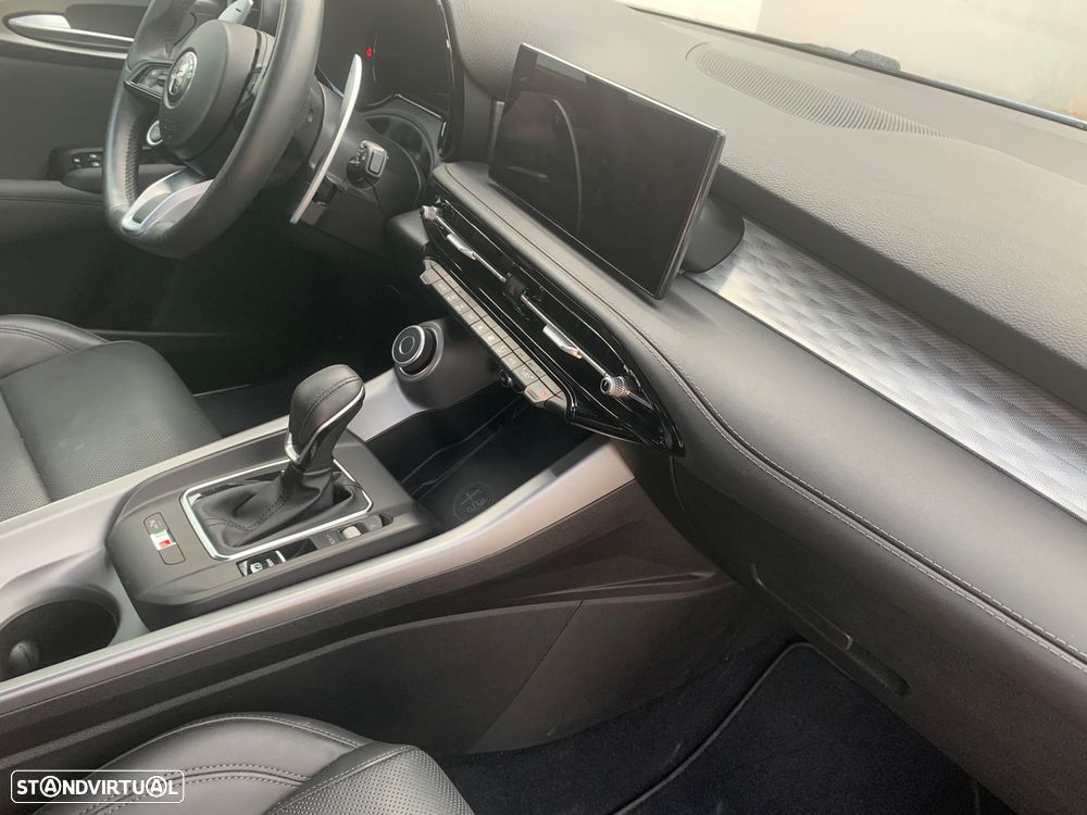 Alfa Romeo Tonale 1.5 Hybrid Edizione Speciale - 4