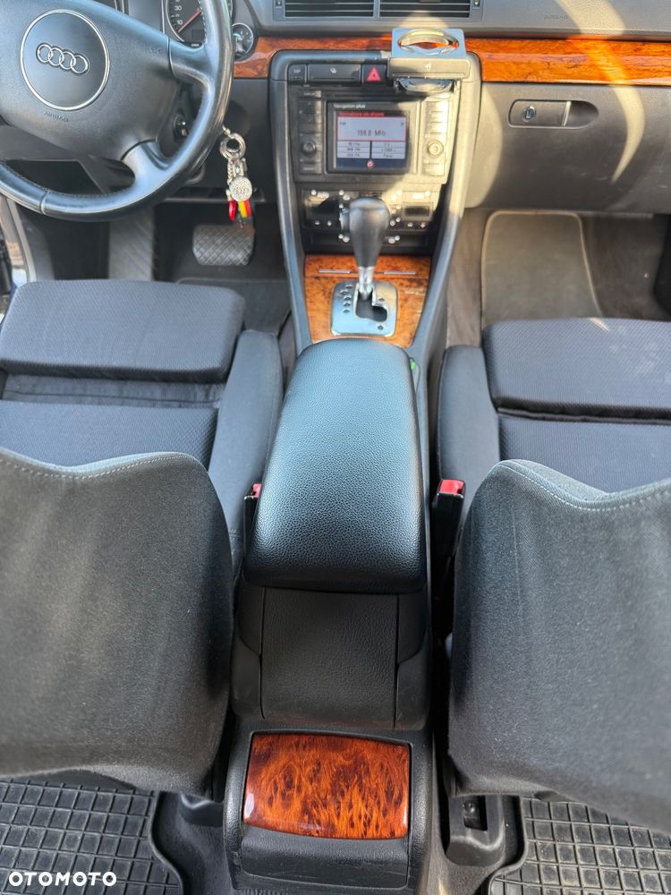 Audi A4 Avant 1.8T Multitronic - 19
