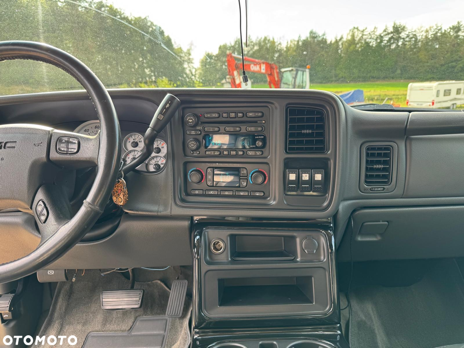 GMC Sierra - 9