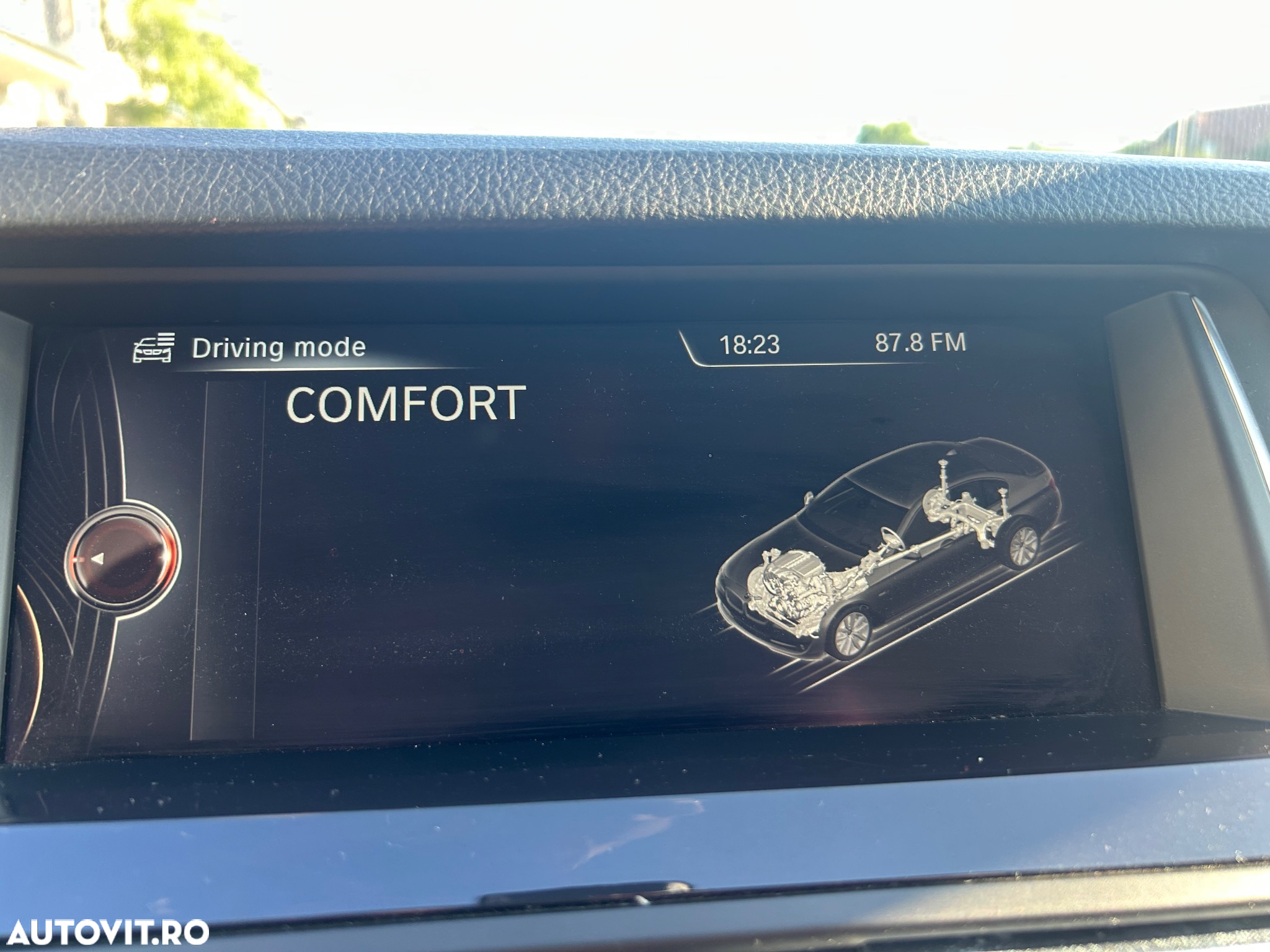 BMW Seria 5 525d xDrive AT - 13