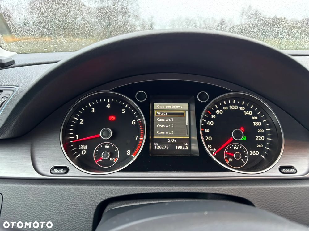 Volkswagen Passat - 26