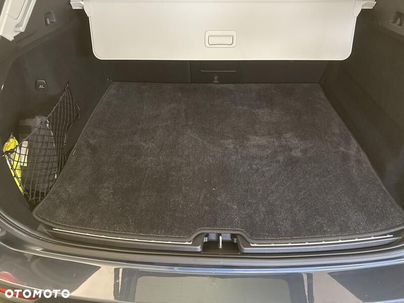 Volvo XC 60 B4 B Plus Bright - 22