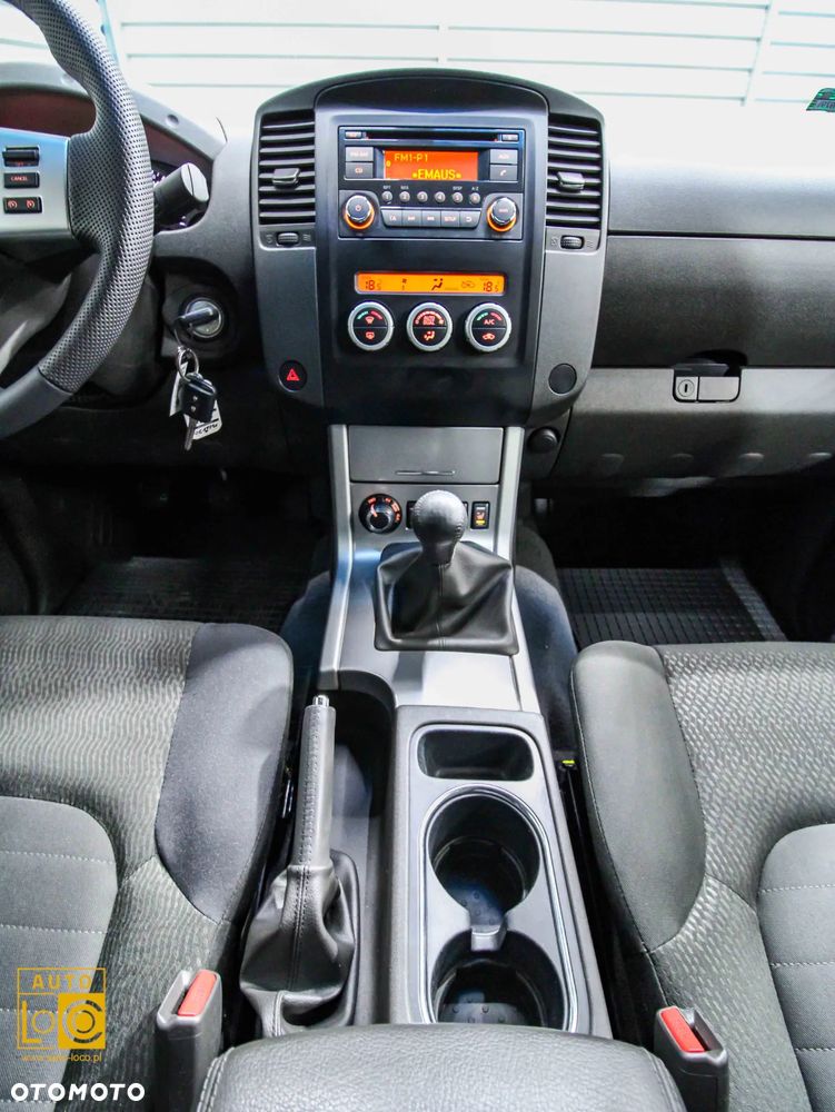 Nissan Navara 2.5 D LE Long EU5 - 16