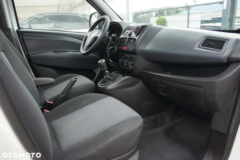 Fiat Doblo - 23