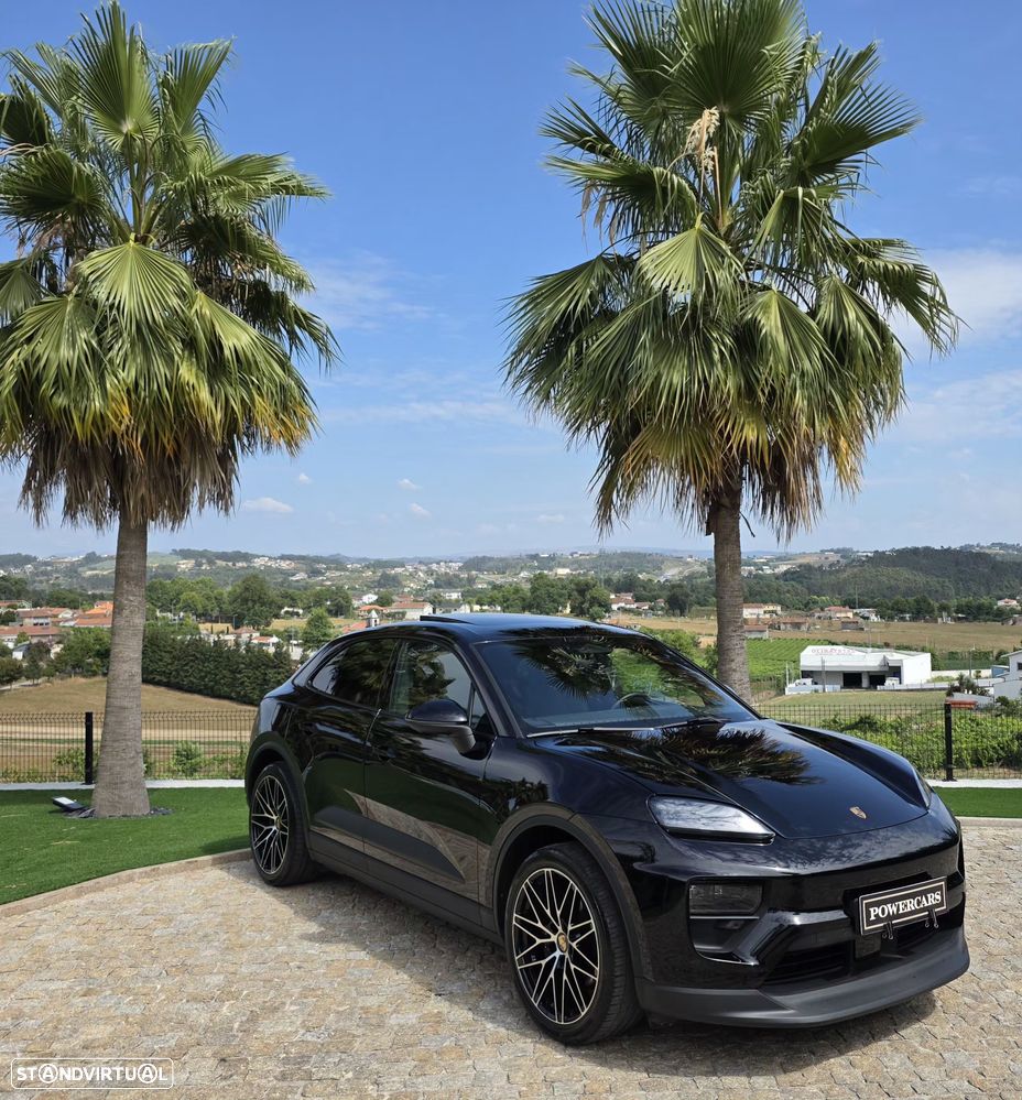 Porsche Macan Electric 4 - 14