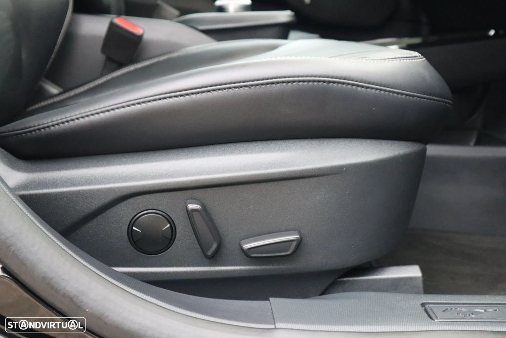 Ford Mustang Mach-E Alargada - 28