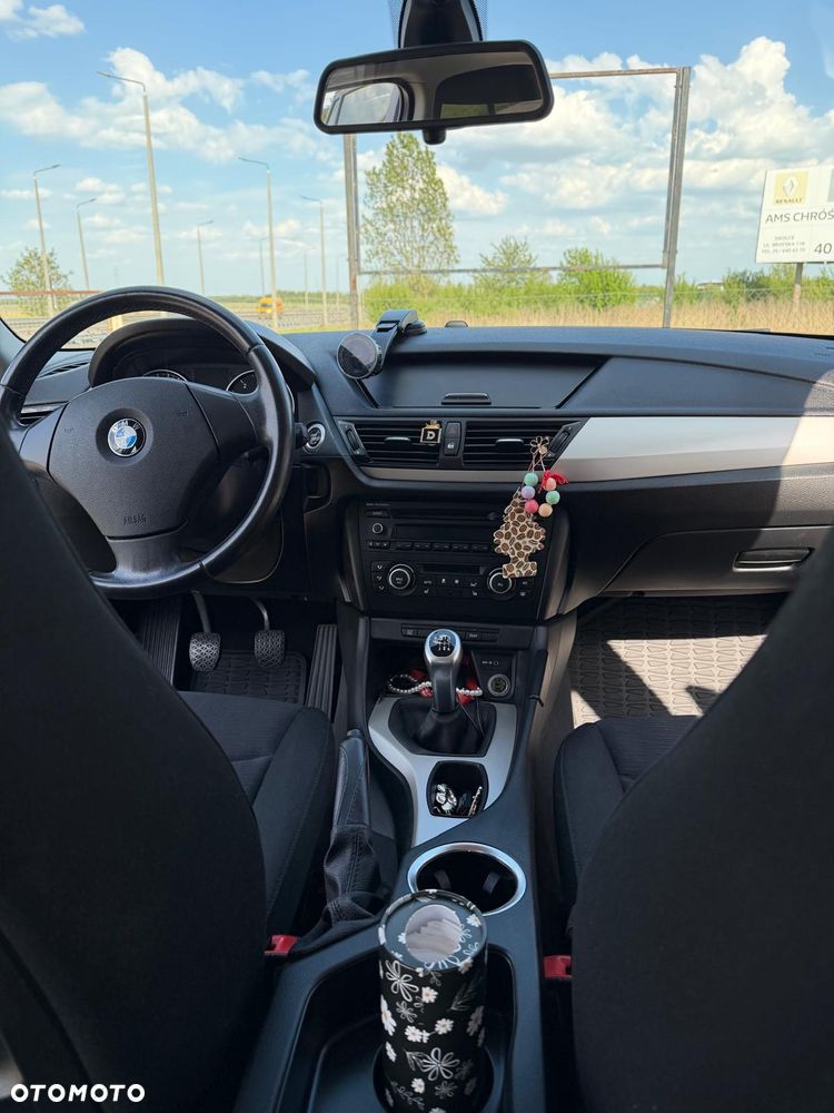 BMW X1 sDrive16d xLine - 6