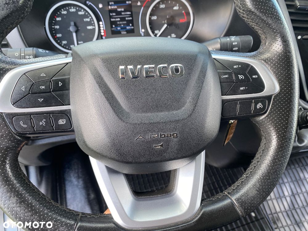 Iveco DAILY 3.0 MAX długi, niski przebieg, salon Polska, bezwypadkowy - 27