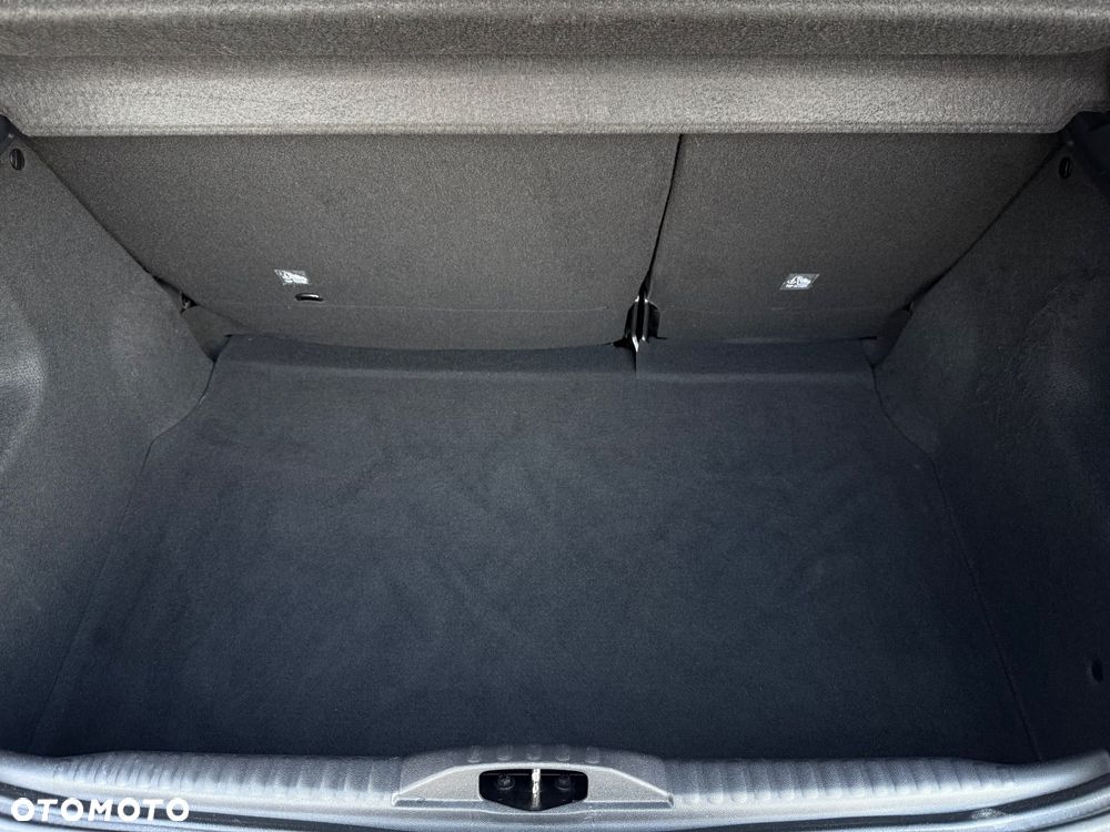 Citroën C3 1.2 PureTech Shine - 38