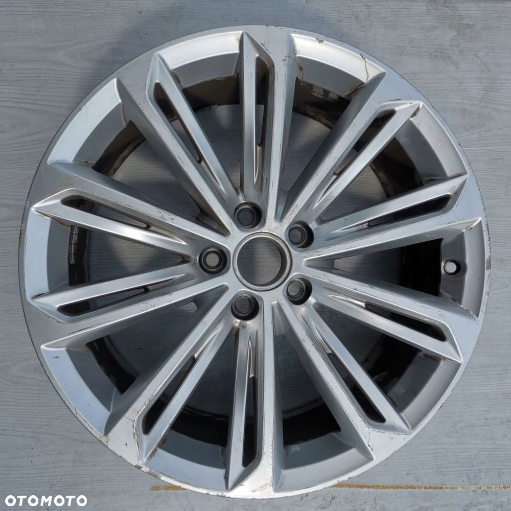 FELGA VW PASSAT B8 3G0 8J 19 ET44 5x112 3G0601025R - 1