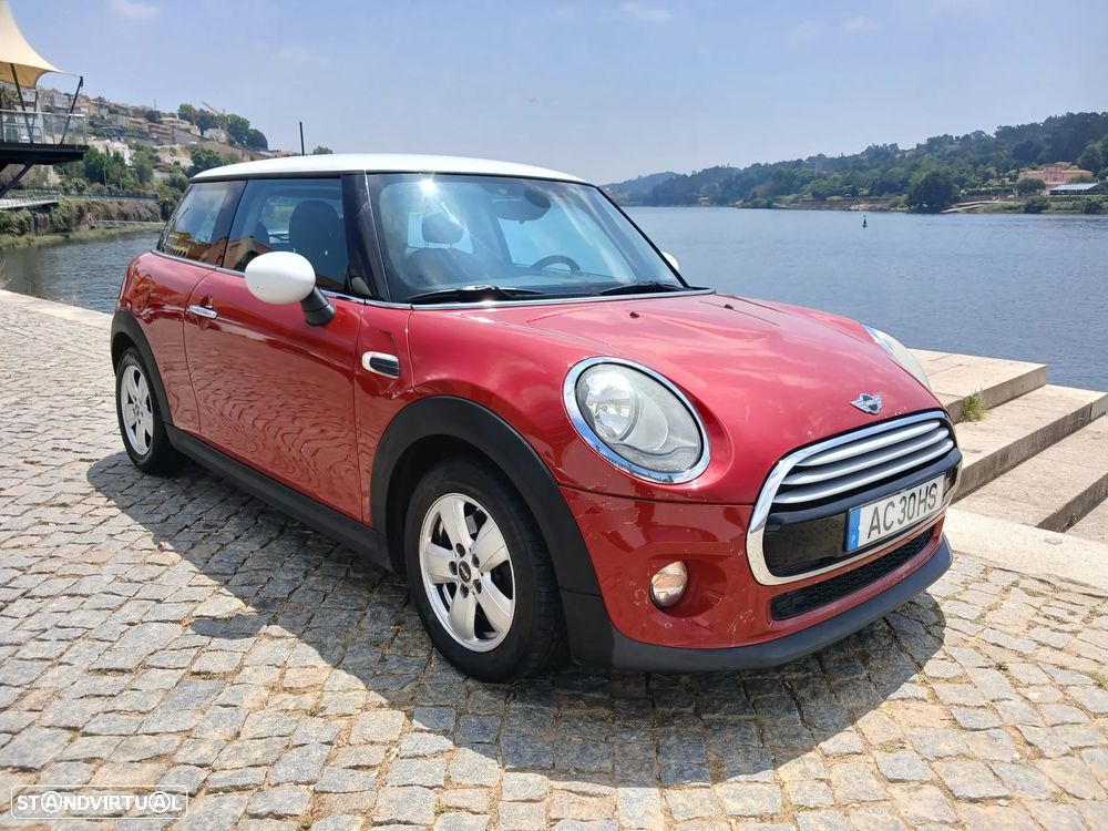 MINI 3 Portas Cooper D - 19