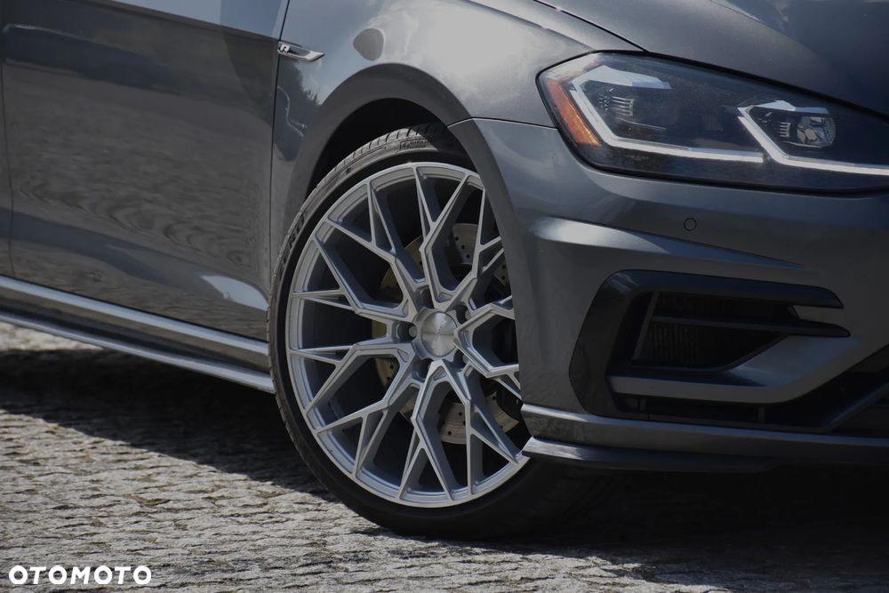 Volkswagen Golf R 4Motion (BlueMotion Technology) DSG - 9