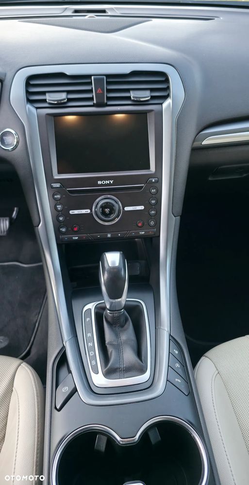 Ford Mondeo 2.0 TDCi Bi-Turbo Titanium PowerShift - 11