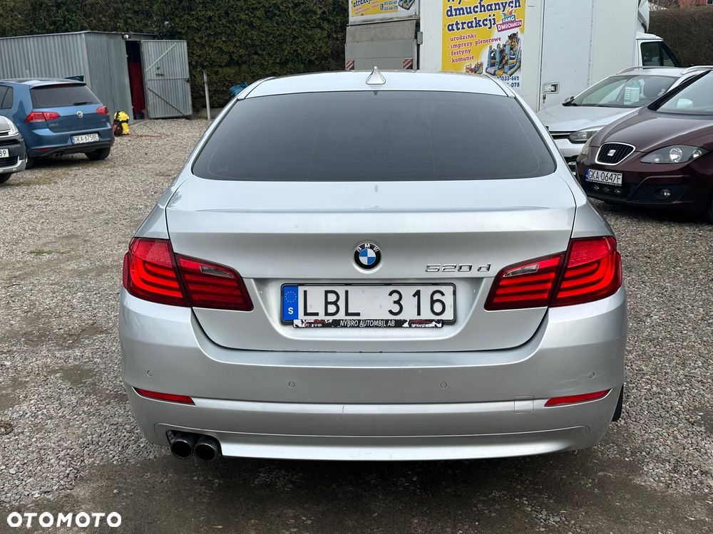 BMW Seria 5 520d Efficient Dynamics Edition - 6