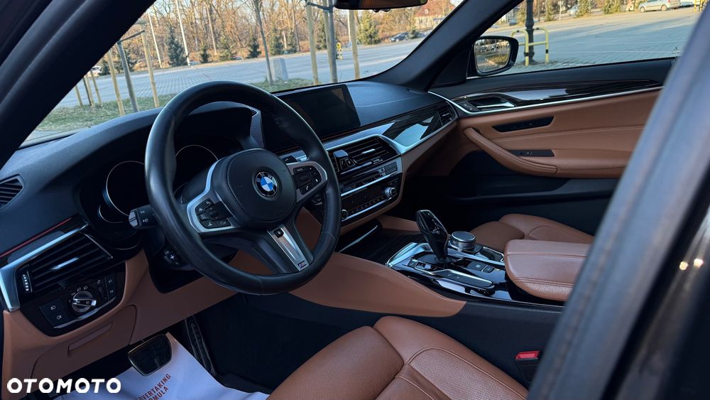 BMW Seria 5 540i xDrive M Sport sport - 11