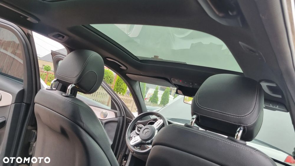 Mercedes-Benz Klasa C 300 9G-TRONIC AMG Line - 36