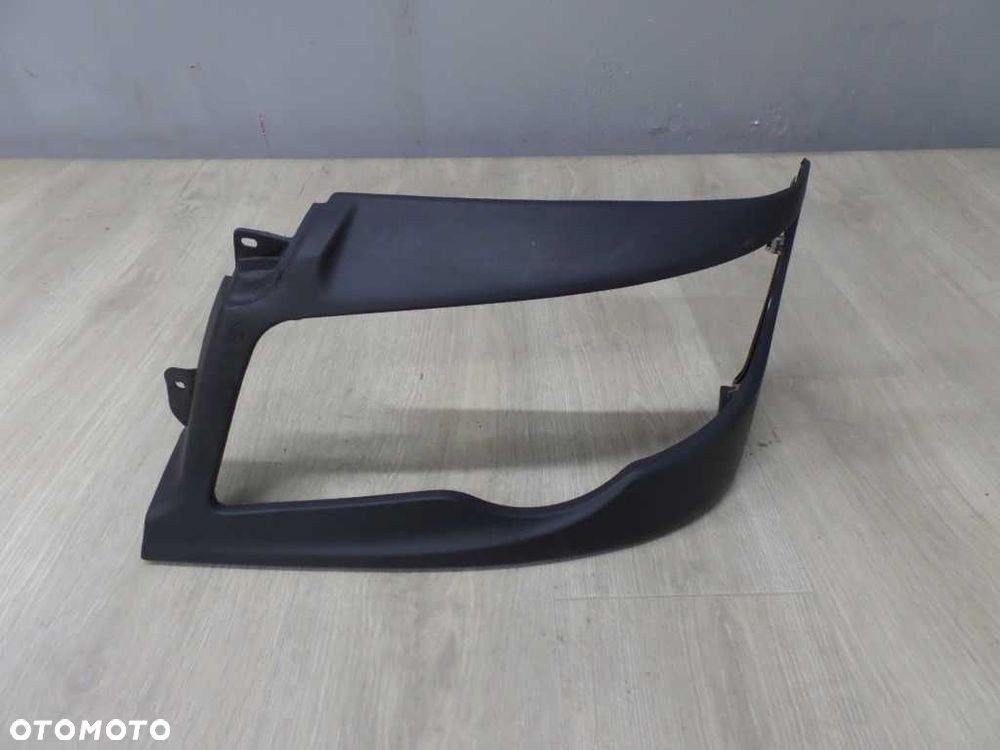 PIAGGIO PORTER 10- GRILL ATRAPA RAMKA LAMPY LEWA REFLEKTORA B000832 - 1