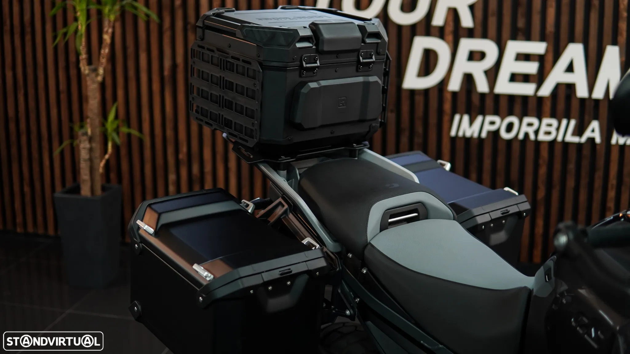 BMW R 1300 GS Adventure TRIPLE BLACK C/ AKRAPOVIC - 30