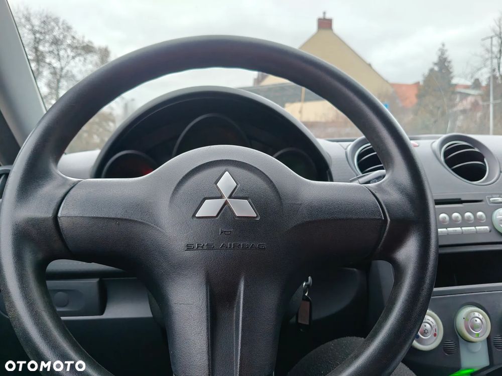 Mitsubishi Lancer 1.3 - 21