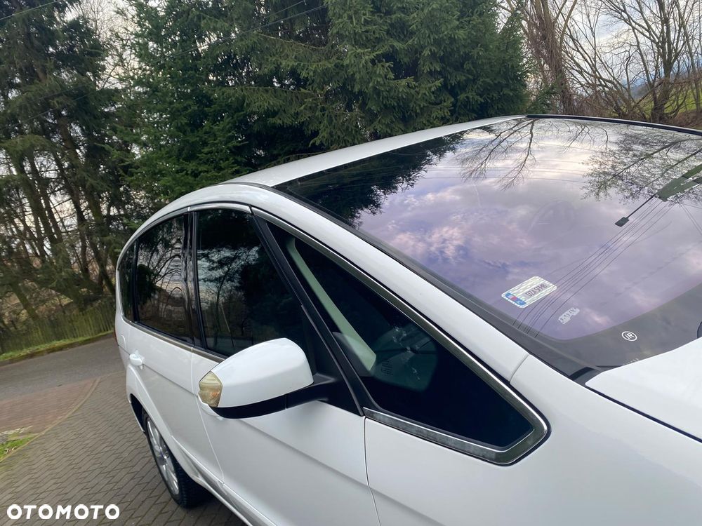 Ford S-Max 2.0 TDCi DPF Champions Edition - 27