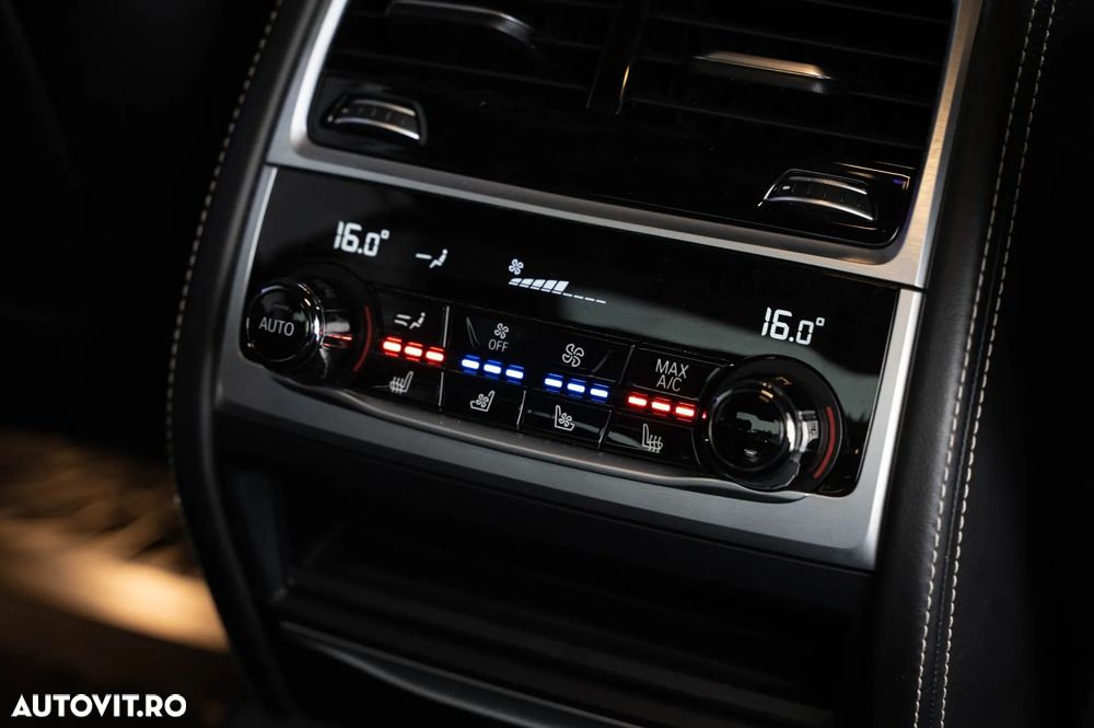 BMW Seria 7 740Ld xDrive - 32