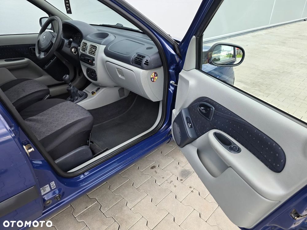 Renault Thalia 1.4 16V Expression - 10