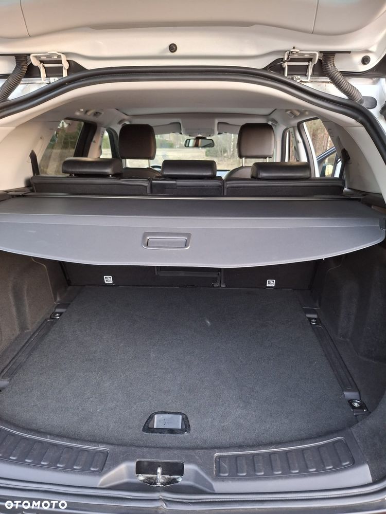 Land Rover Discovery Sport - 11