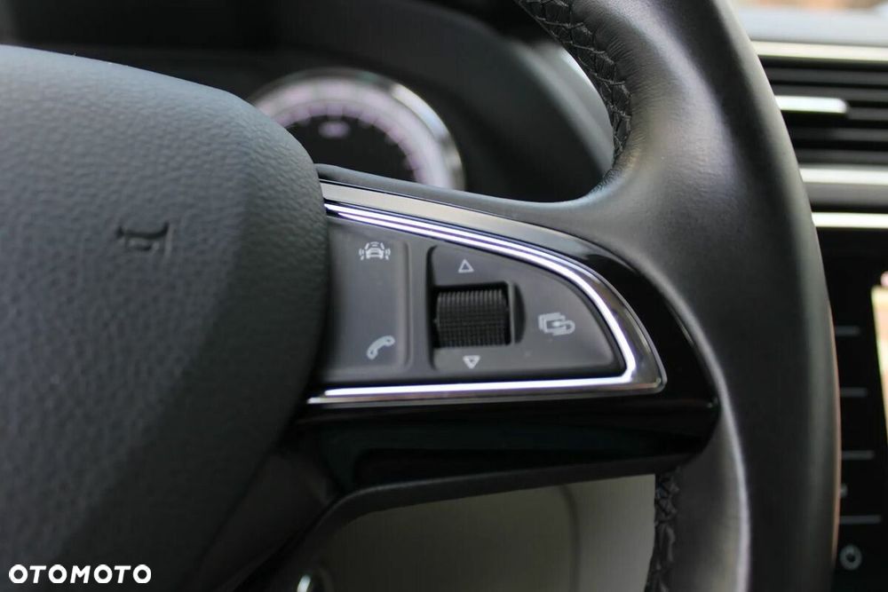 Skoda Superb 2.0 TSI 4x4 L&K DSG - 27