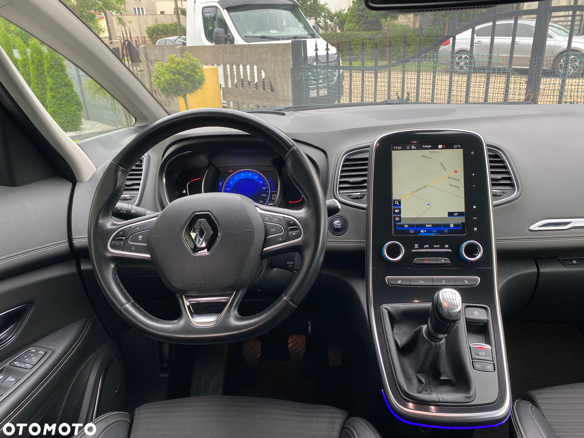 Renault Scenic 1.6 dCi Bose - 13