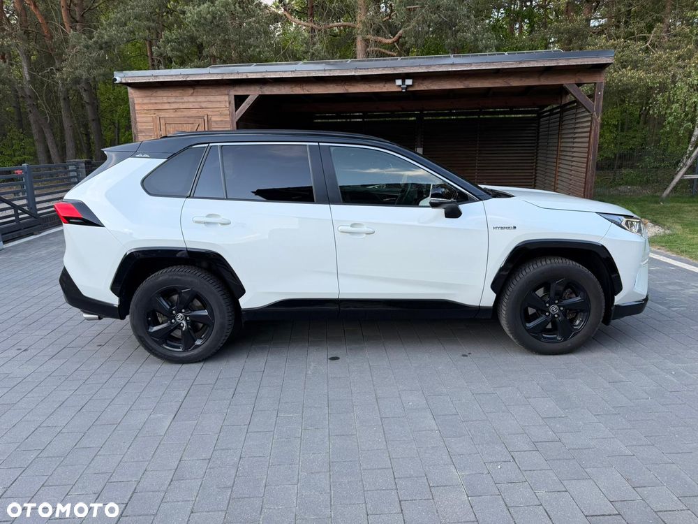 Toyota RAV4 - 6