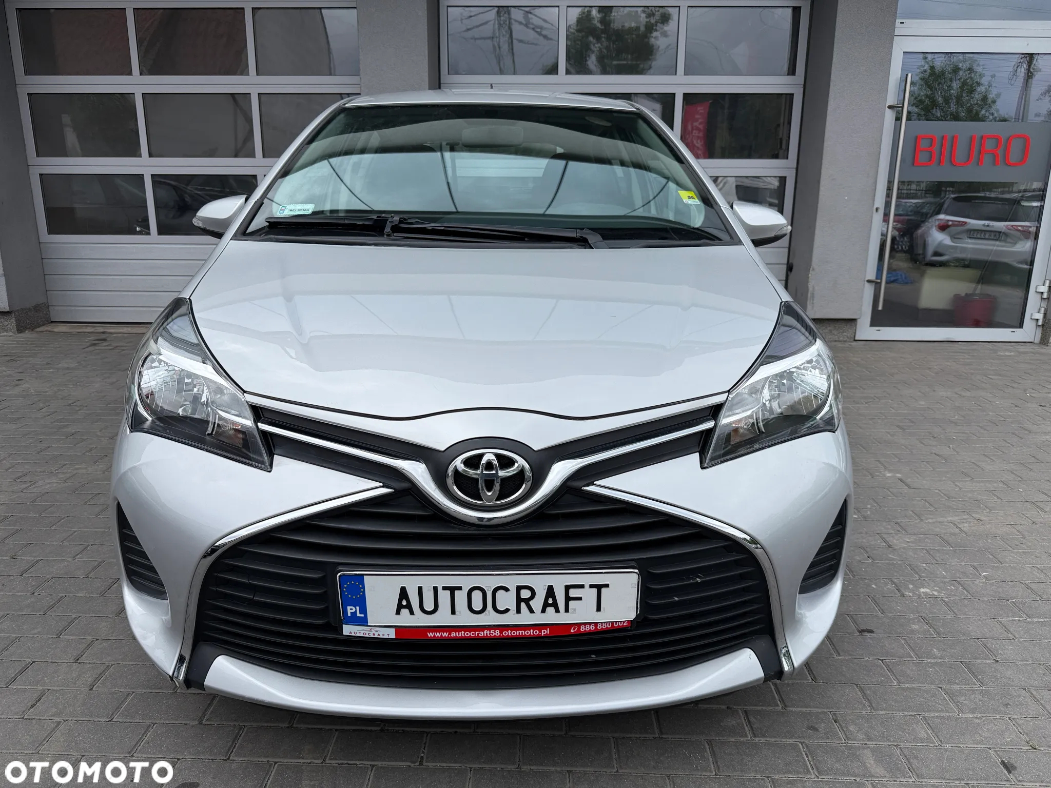 Toyota Yaris 1.0 Premium - 16