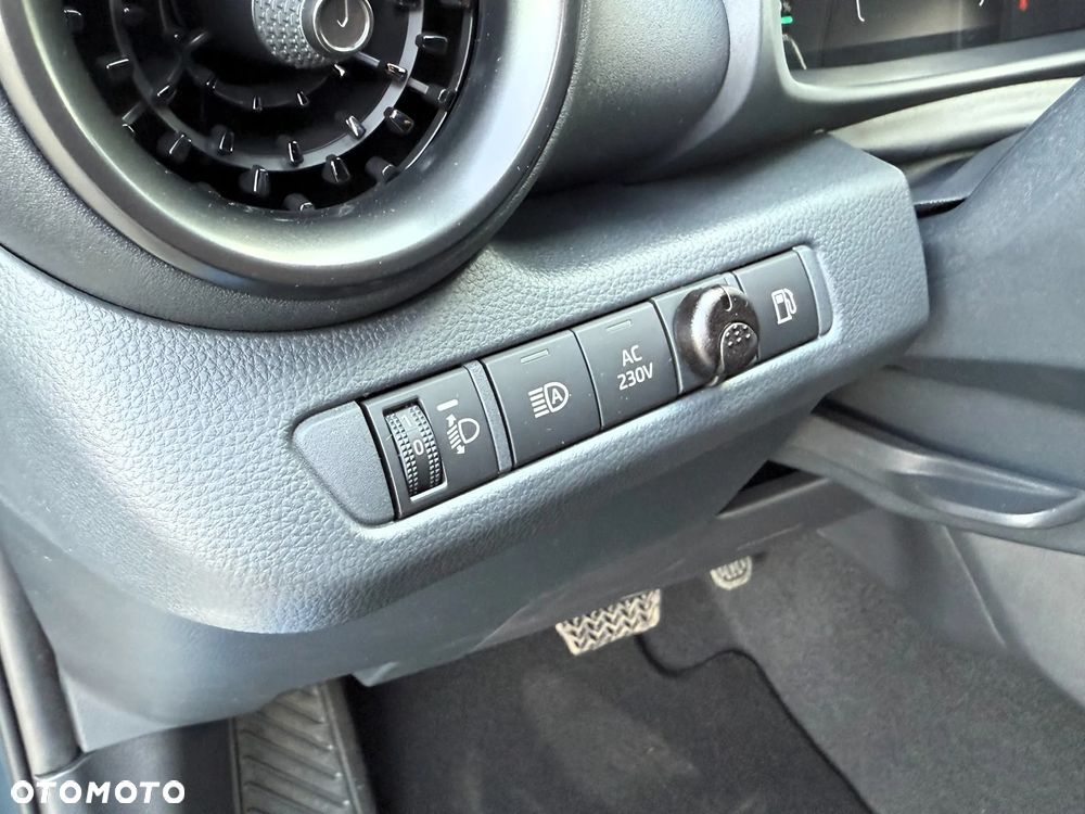 Toyota C-HR 2.0 PHEV Style - 22
