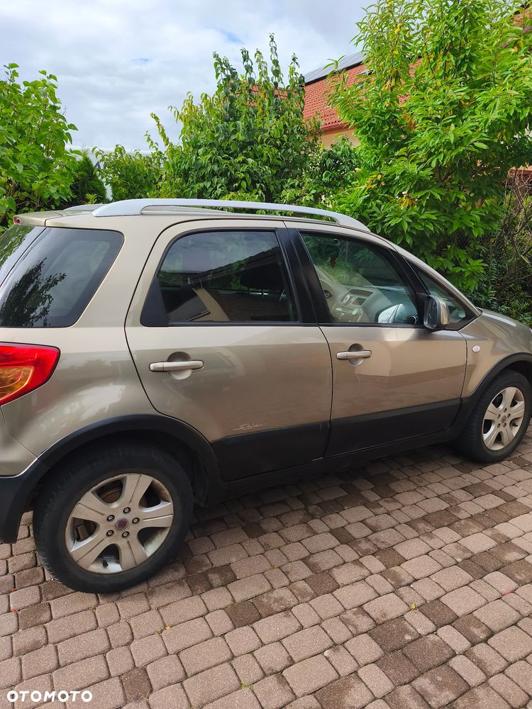 Fiat Sedici 1.9 Multijet DPF 4x4 Dynamic - 11