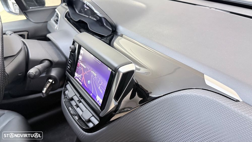 Peugeot 208 1.2 PureTech GT Line - 17