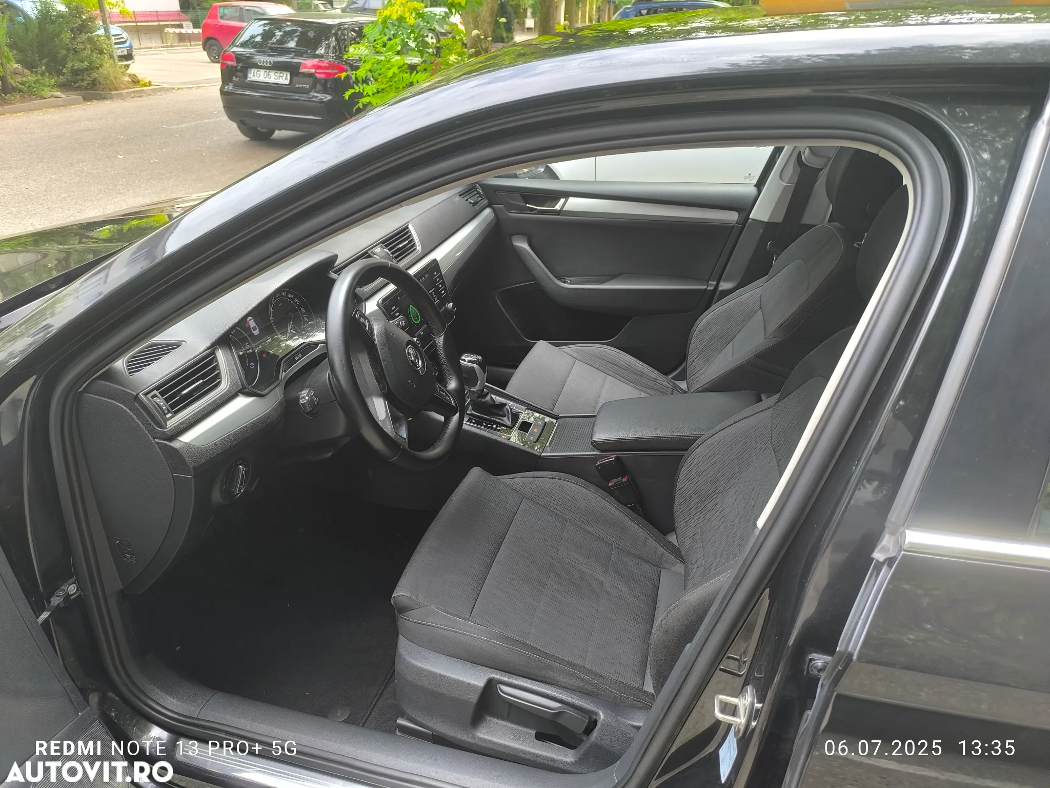 Skoda Superb 2.0 TDI DSG Active - 10