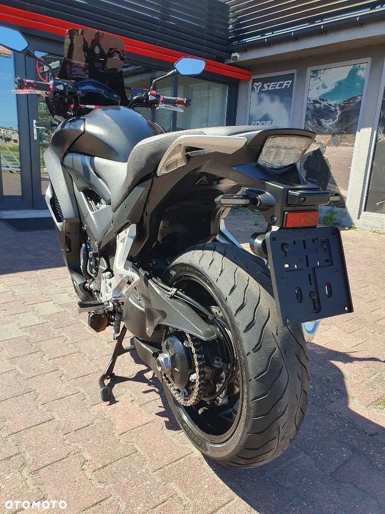 Honda VFR - 8