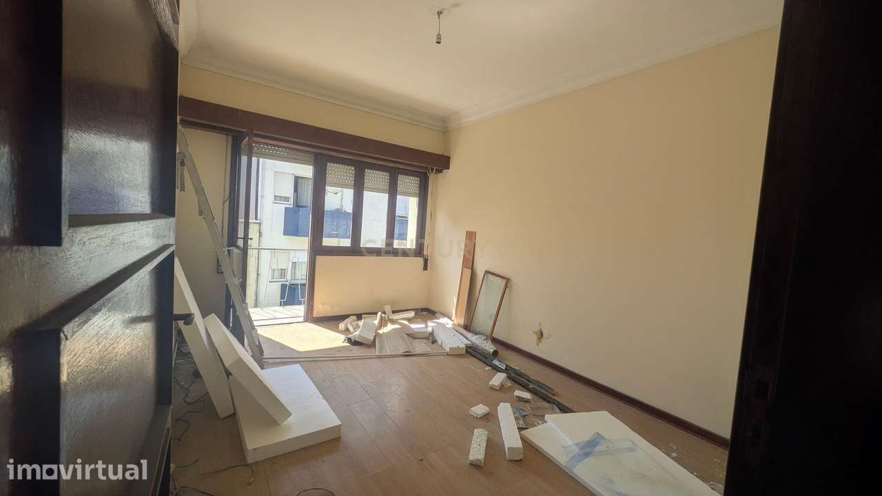 Apartamento T2+1 para Remodelação – Cedofeita / Paranhos, Porto - Grande imagem: 5/28