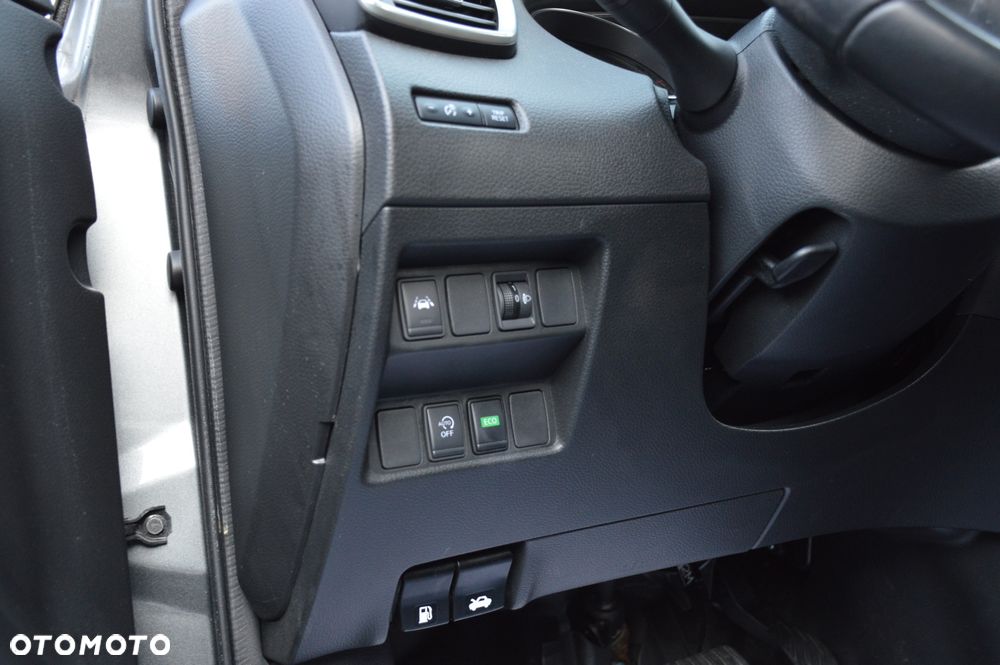 Nissan Qashqai 1.3 DIG-T DCT TEKNA - 34