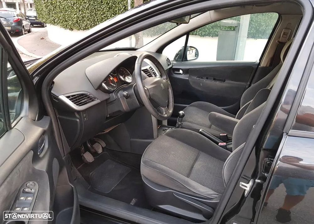 Peugeot 207 1.4 HDi Trendy - 6