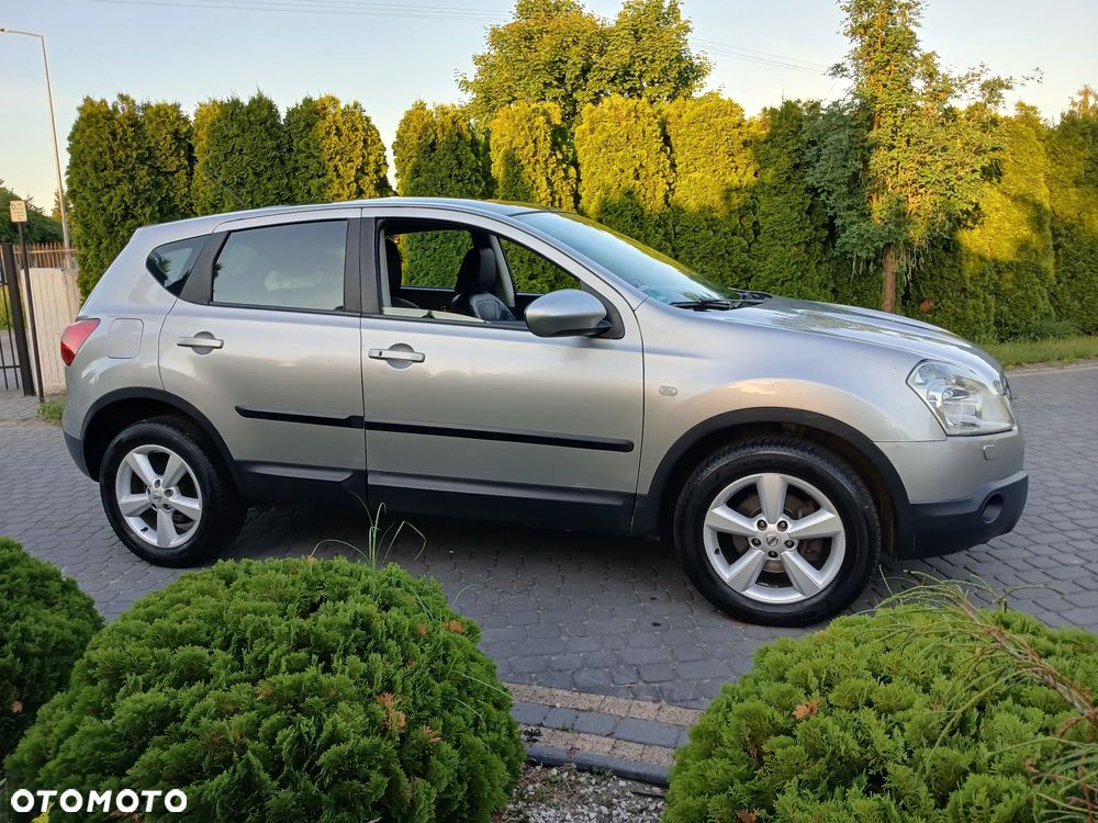 Nissan Qashqai 2.0 4x4 Tekna - 8