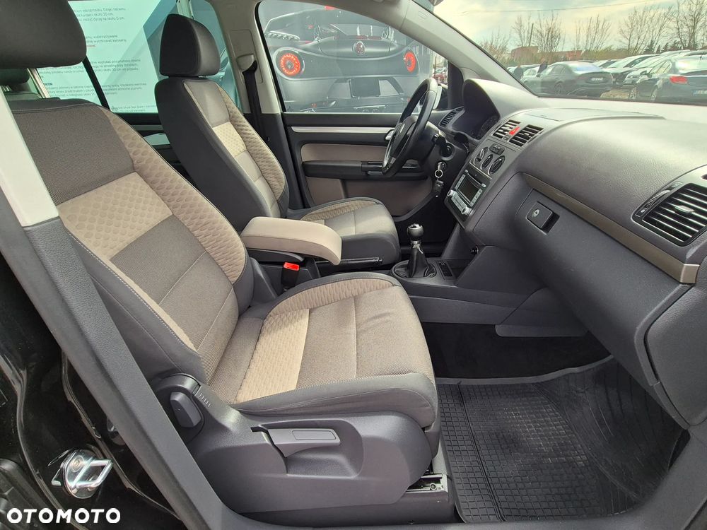 Volkswagen Touran 1.4 TSI Cross - 31