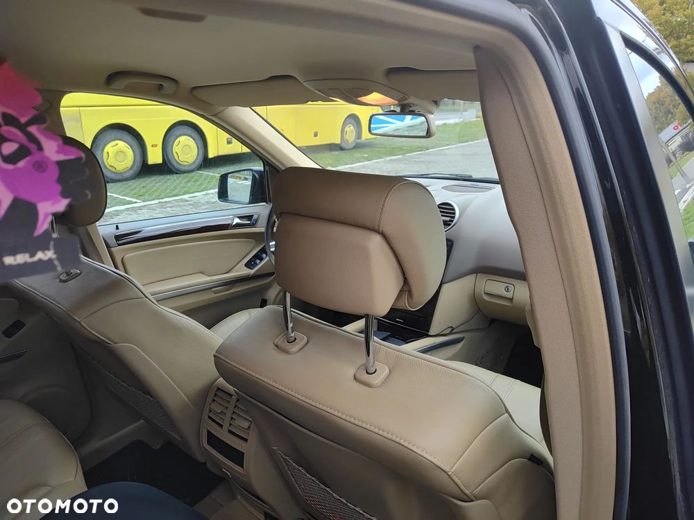 Mercedes-Benz ML - 18