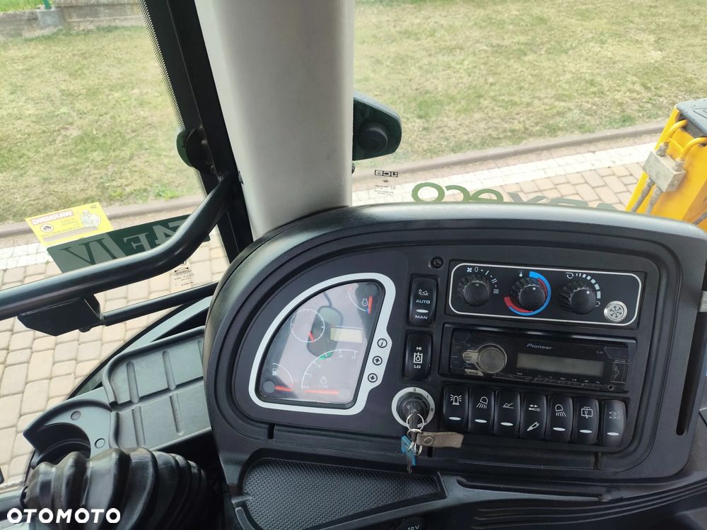 JCB JCB 4CX / RÓWNE KOŁA / TORQUELOCK / POWERSHIFT / SPROWADZONA / - 15