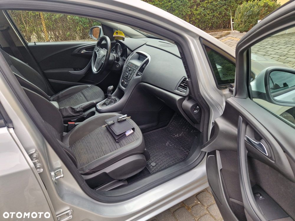 Opel Astra 1.4 T Active - 11