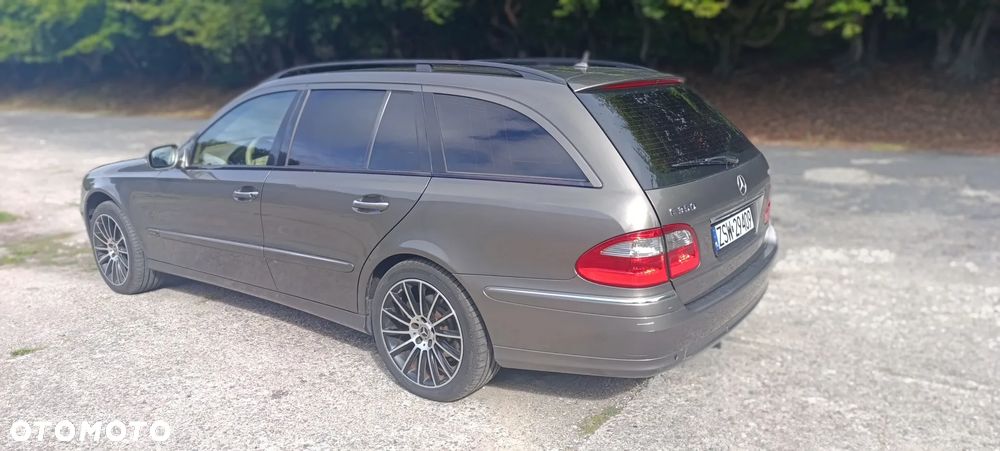 Mercedes-Benz Klasa E 350 4-Matic Elegance - 8