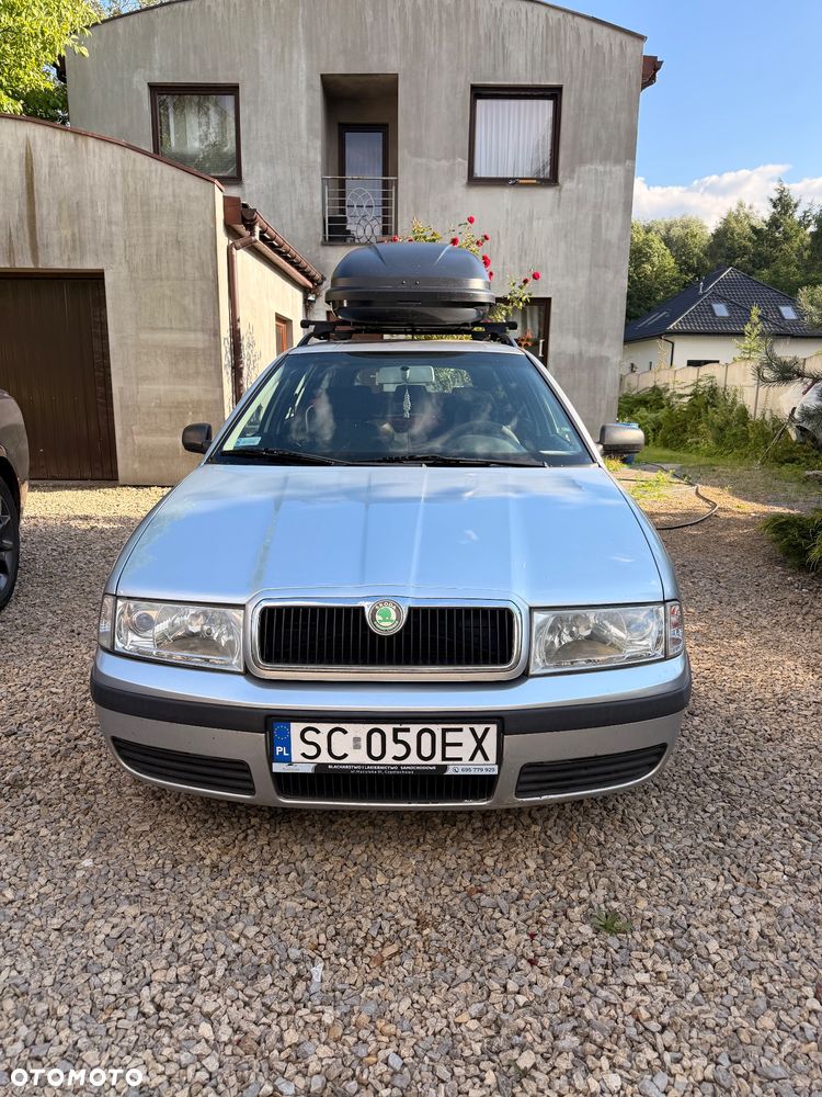 Skoda Octavia 1.6 Tour - 1